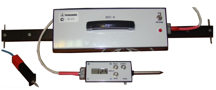 Малогабаритный переносной измеритель удельного электрического сопротивления углеграфитовых изделий ИУС-4